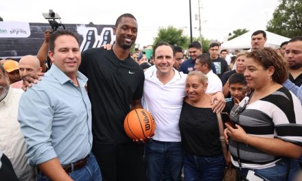 NBA, estado y municipio inauguran canchas de basquetbol en Saltillo
