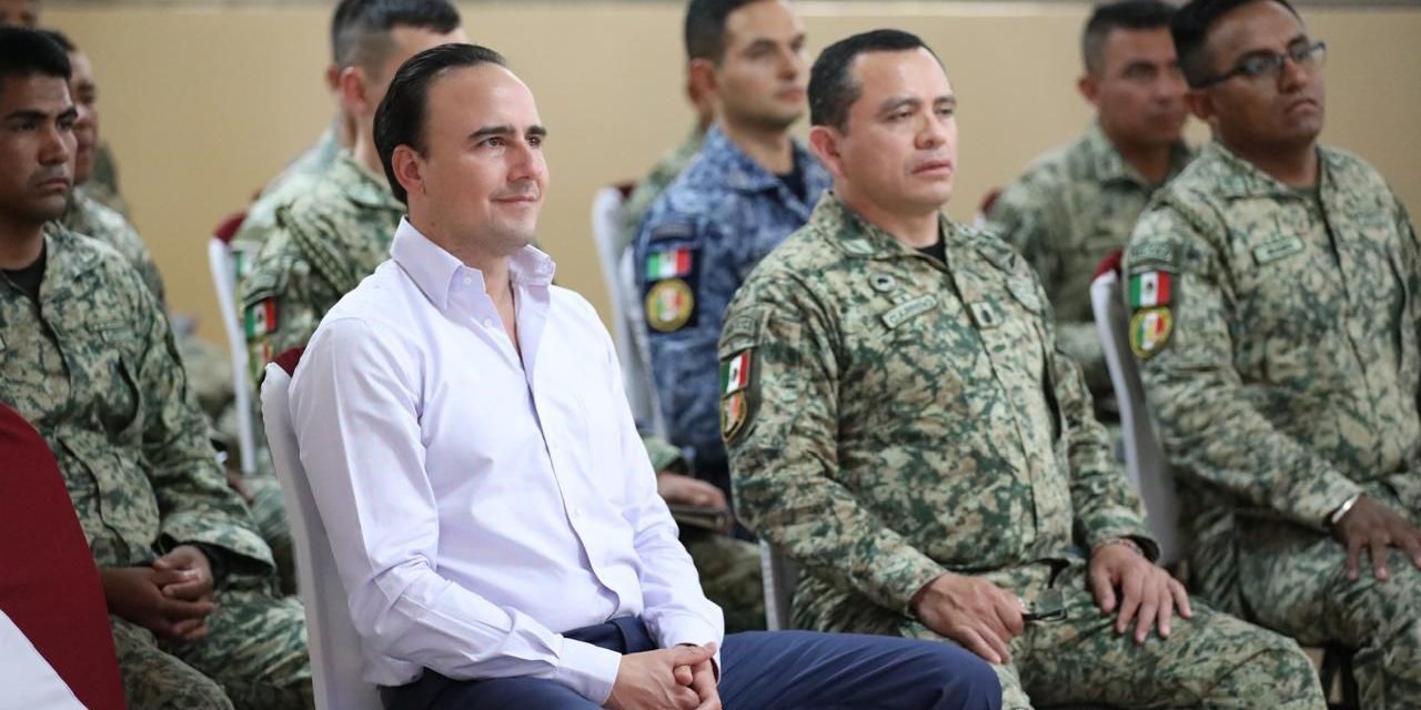 Comparte Manolo Jiménez Modelo de Seguridad Coahuila con militares