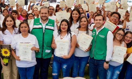 Concluyen su capacitación más de 250 personas en el DIF e ICATEC