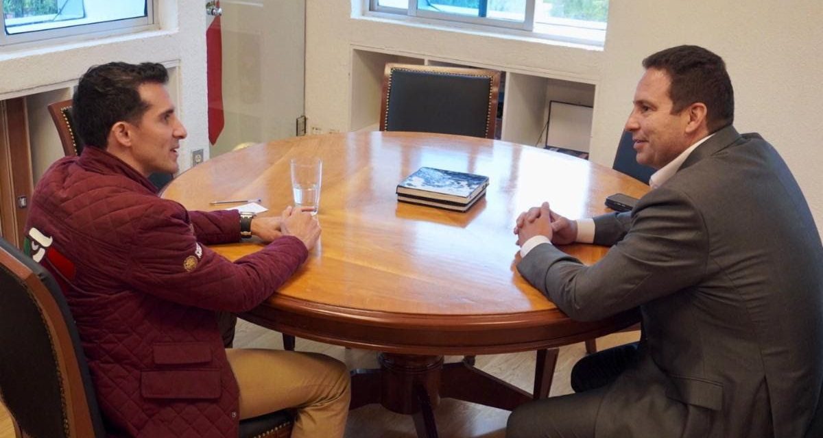 Javier Díaz sostiene reunión con Rommel Pacheco