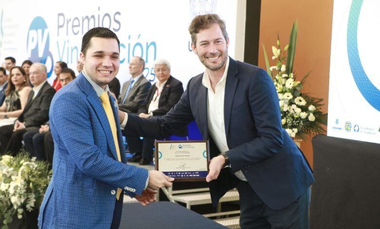Entregan el Premio de Vinculación 2025