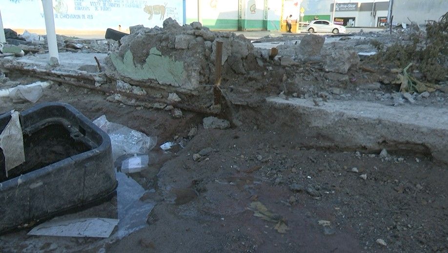 Fuga de agua tiene más de un mes en la colonia Satélite Sur