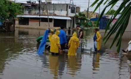 Tormenta tropical Dalila se aleja, pero continúa generando lluvias intensas en el pacífico mexicano