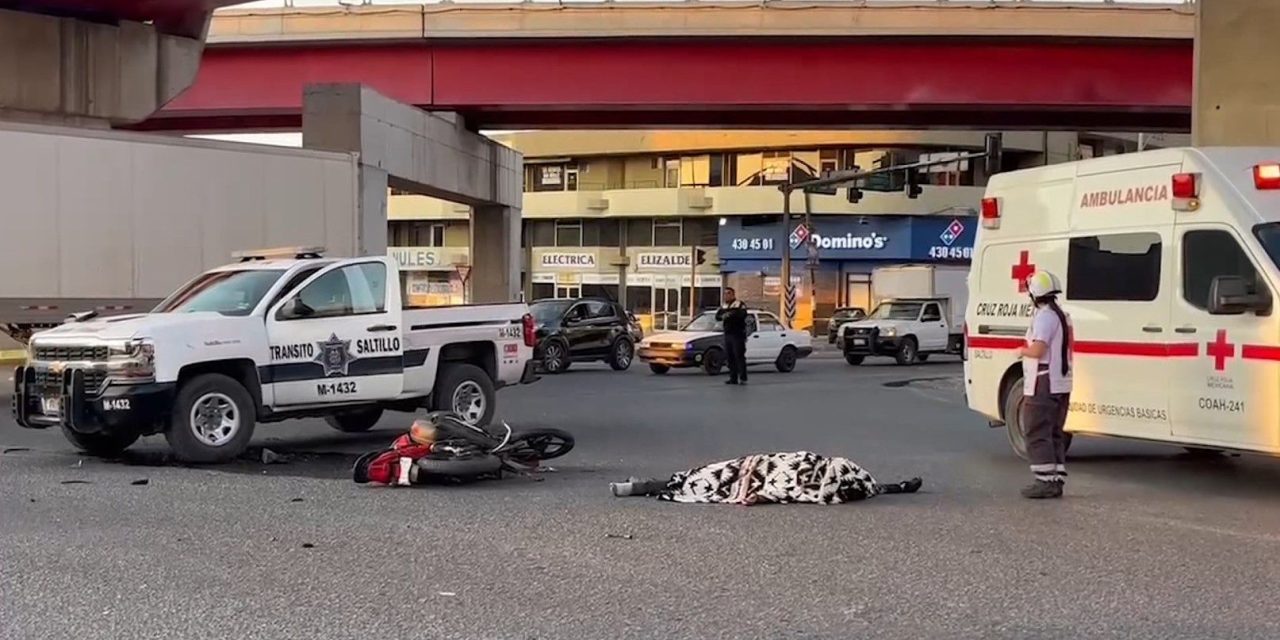 Saltillo: Jeep arrolla y le quita la vida a motociclista; responsable se dio a la fuga