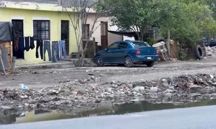 Insisten vecinos de la colonia Landín en que se brinde solución a un problema sanitario