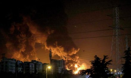 Israel intensifica ataques en Irán; afirma haber abatido a alto mando militar iraní