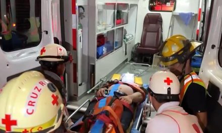 Joven en estado de ebriedad es atropellado al cruzar sin precaución en la colonia Lourdes