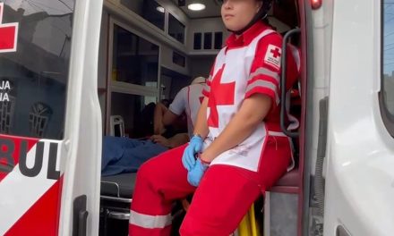 Jóvenes se accidentan en motocicleta en la Zaragoza