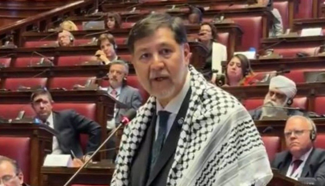 Noroña pide paz para Palestina en conferencia en Roma