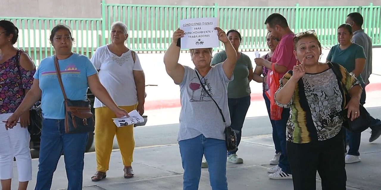 Protestan derechohabientes del IMSS en Monclova