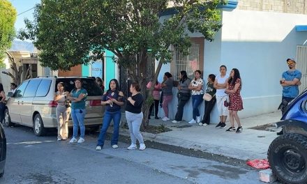 Protestan padres de familia en secundaria, hay denuncias acoso