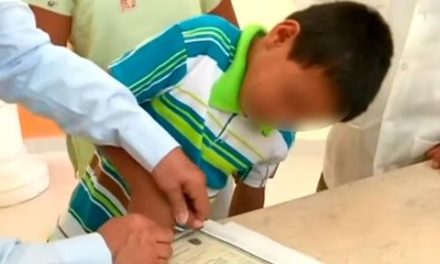 Niño se registró solo a los 11 años para poder ir a la escuela en Veracruz
