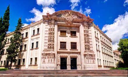Ha detectado el Tec Saltillo algunos títulos ‘pirata’