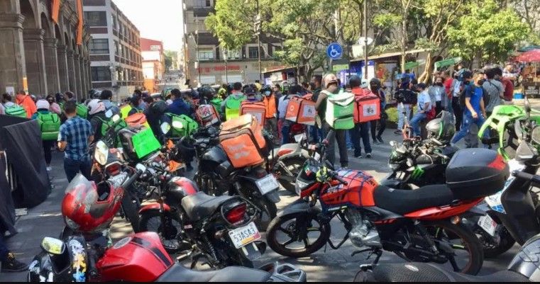 SCJN suspende impuesto del 2% a plataformas de reparto en Ciudad de México