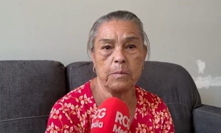 Vende su casa y no le pagan, notario y abogado se aprovechan de la situación