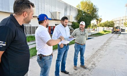 Carlos Villarreal supervisa el avance del nuevo campo de tiro con arco