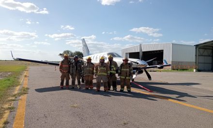 Capacitan a elementos de PC y Bomberos de Múzquiz incendios aeroportuarios