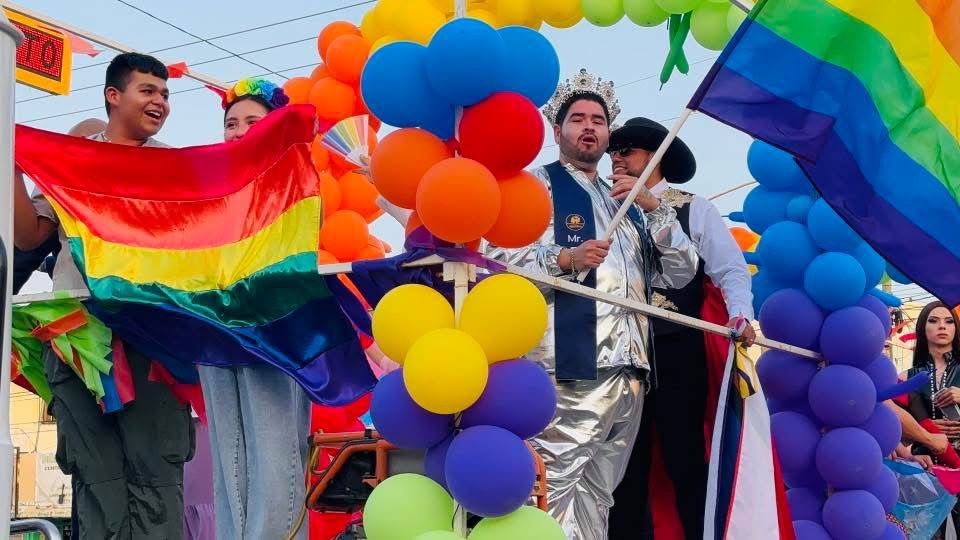 Realizan con éxito la novena Marcha del Orgullo en Acuña