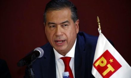 Mejía es un traidor