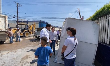 La lluvia les arrebata su negocio tras 52 años de venta ininterrumpida