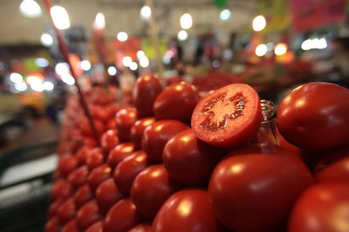 México pagará aranceles por exportación de jitomate