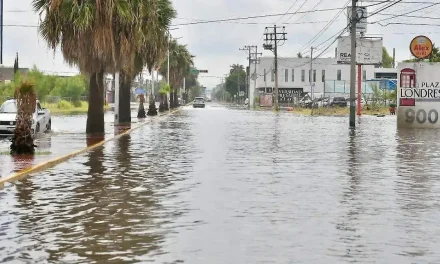Lluvias afectan a empresas de Torreón