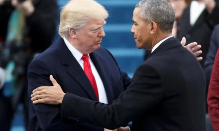Trump evade el caso Epstein y señala a Obama como ‘traidor’