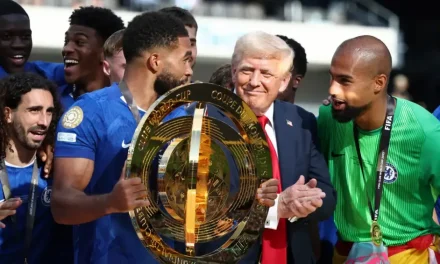 Trump participa entre abucheos y aplausos en la final del Mundial de Clubes