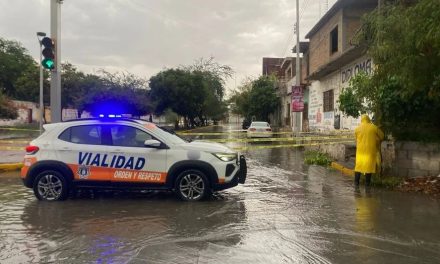 Lluvias torrenciales causan inundaciones en Torreón