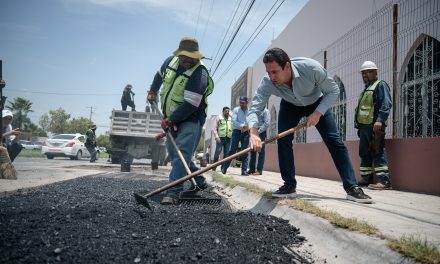 Refuerza Javier Díaz labores de bacheo en todo Saltillo