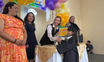 Presidenta de Fundación RCG amadrina a alumnos de preescolar