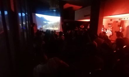 Disfrutan cientos del cine de terror en Saltillo