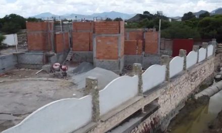 La casa tapón, nuevo dolor de cabeza para los vecinos de Country Club
