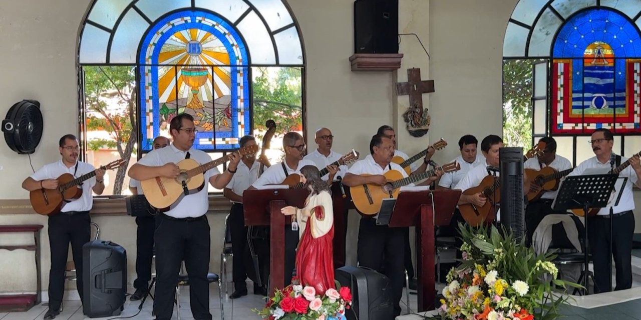 El Coro de Nuestra Señora del Sagrado Corazón; las voces que vencieron al tiempo