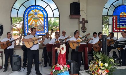 El Coro de Nuestra Señora del Sagrado Corazón; las voces que vencieron al tiempo