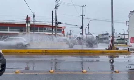 Continúan lluvias fuertes en Coahuila, seguirán descargas eléctricas con granizo
