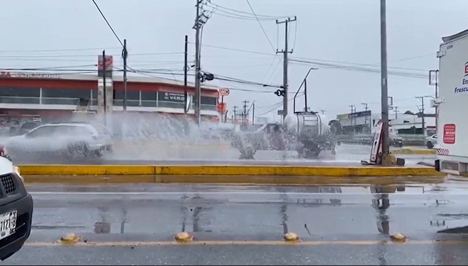 Continúan lluvias fuertes en Coahuila, seguirán descargas eléctricas con granizo