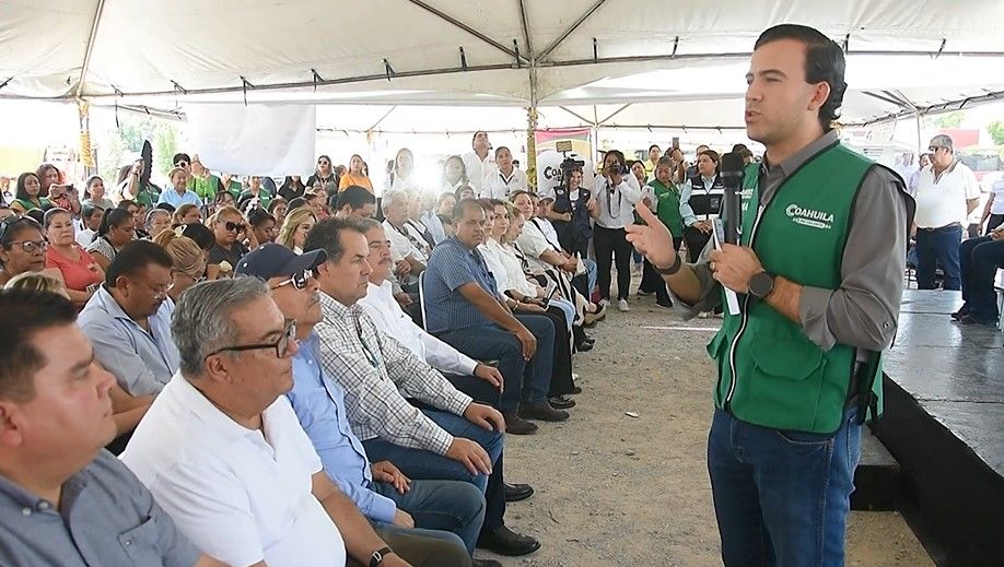 Lleva Gabriel Elizondo Mercadito Mejora al municipio de Frontera