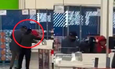 En cuestión de segundos hombres asaltan un Sam’s en Tlaxcala (video)