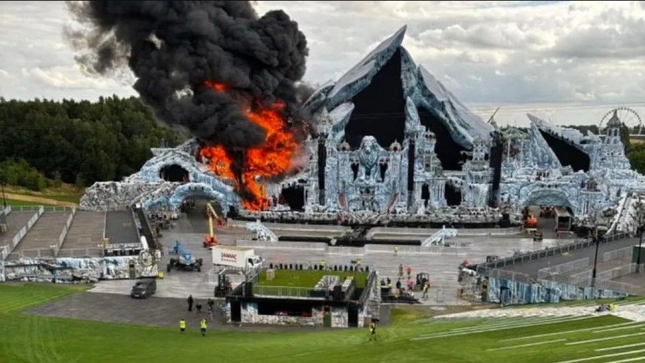 Incendio afecta escenario principal de Tomorrowland a días de su inauguración