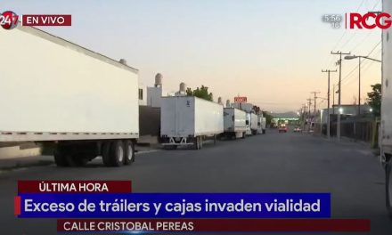 Saltillo: Exceso de tráileres y cajas invaden vialidad