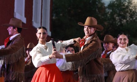 Un éxito el FINA en las calles de Saltillo