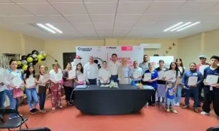 Se gradúan alumnos del IEEA en Villa de Palaú