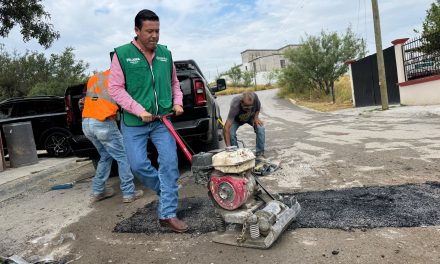 Mejora Coahuila lleva acciones de bacheo a San Juan de Sabinas