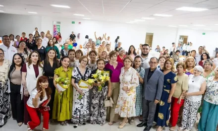 Eligen a reina del Adulto Mayor en el DIF Torreón