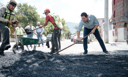 Saltillo refuerza labores de bacheo con la compra de camiones y equipo