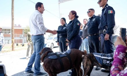 Saltillo refuerza la seguridad en bancos y cajeros con binomios caninos