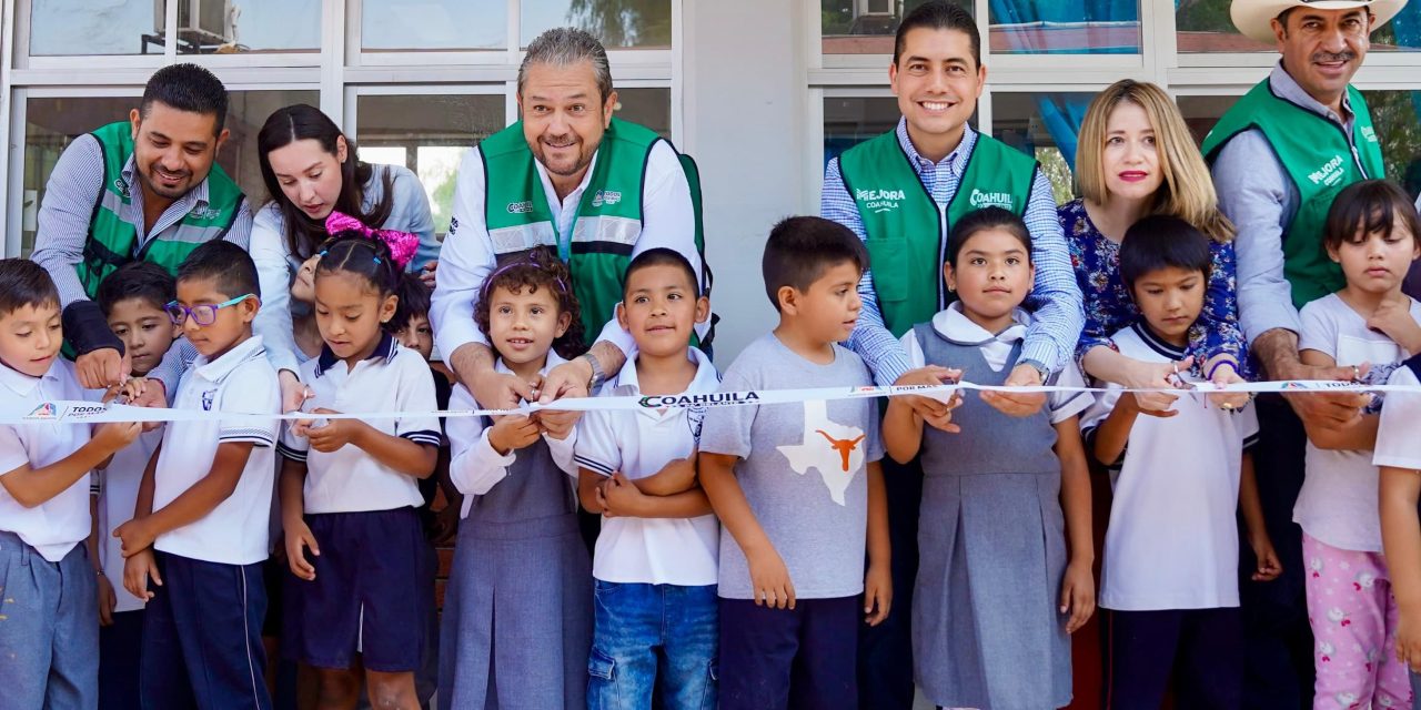 Apoya Ramos Arizpe a 22 planteles educativos
