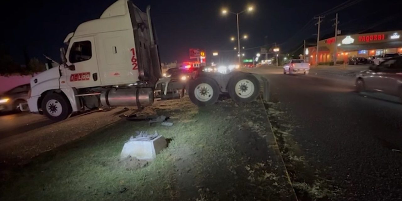 Choque múltiple en Emilio Arizpe deja solo daños materiales