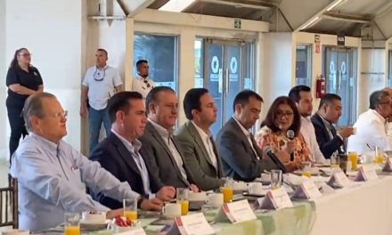 Comparte Javier Díaz políticas públicas efectivas en Saltillo